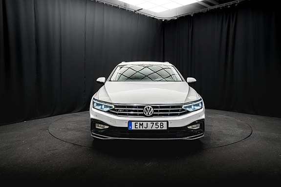 Volkswagen Passat 3 of 5