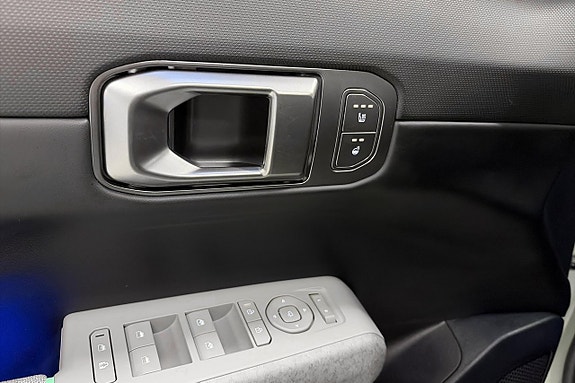 Kia EV4 16 of 18