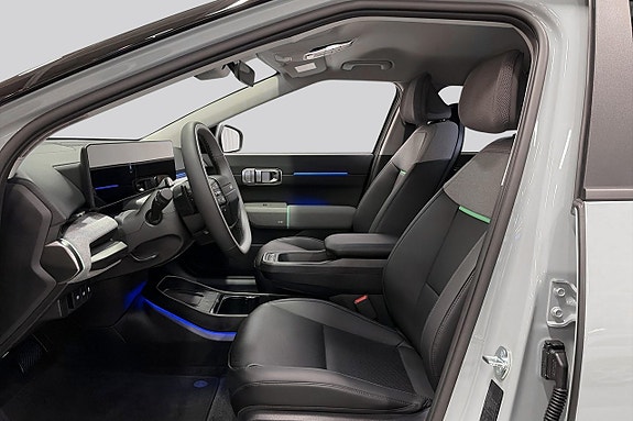 Kia EV4 8 of 18