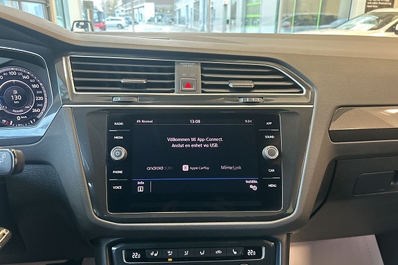 Volkswagen Tiguan 13 of 26