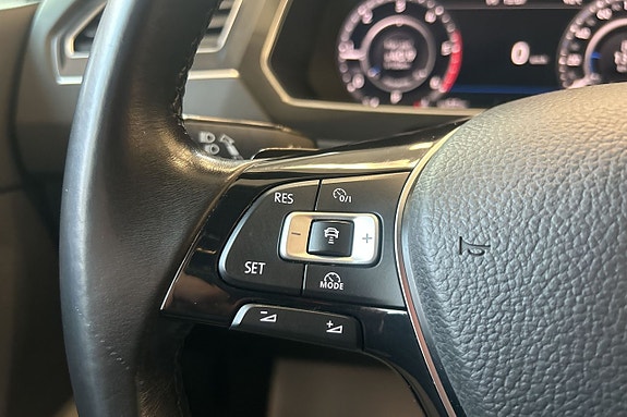 Volkswagen Tiguan 21 of 26