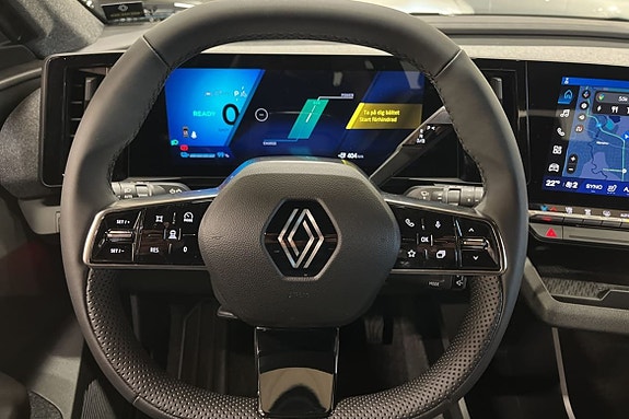Renault Scenic E-Tech 11 of 14
