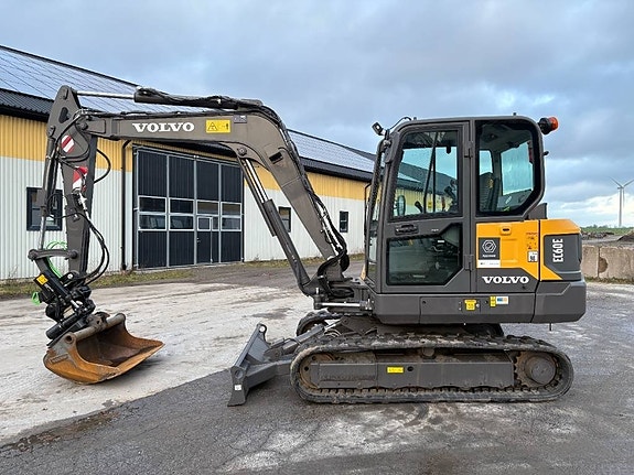 Volvo EC60E grävmaskin, rototilt med grip, sv-såld
