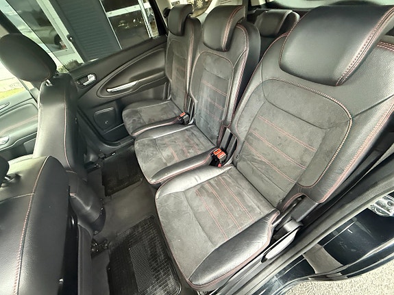 Ford S-MAX 10 of 16