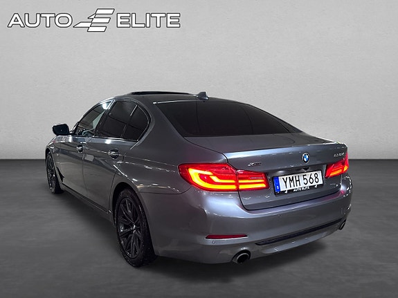 BMW 530d 3 of 5