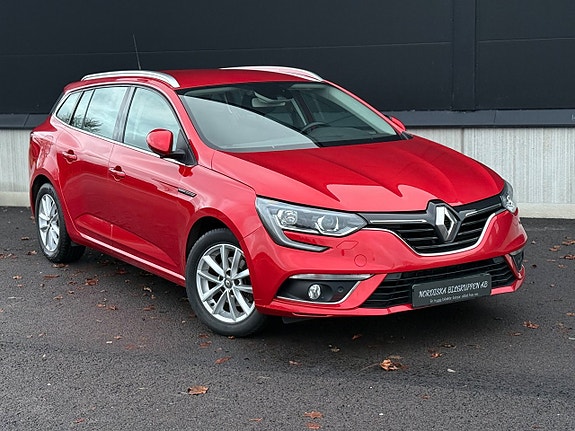 Renault Megane IV 3 of 5
