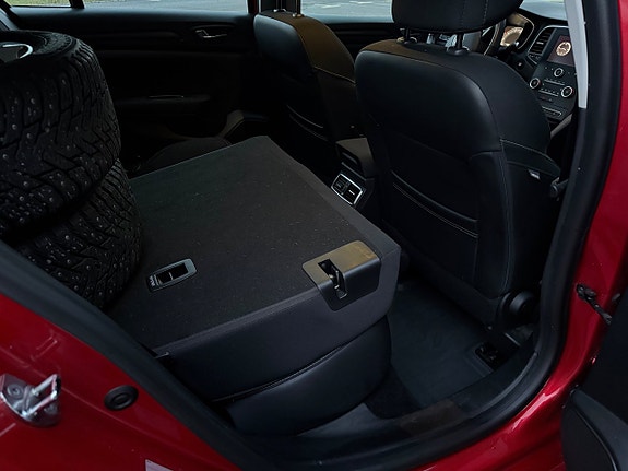 Renault Megane IV 12 of 20