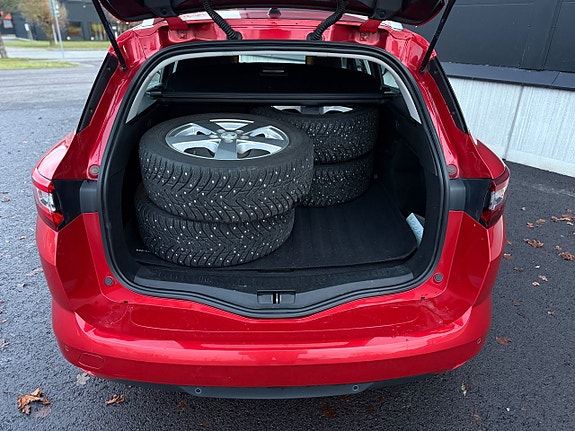 Renault Megane IV 11 of 20