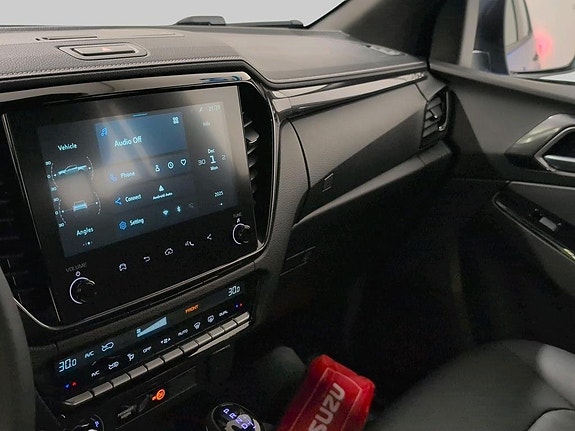Isuzu D-max 16 of 17