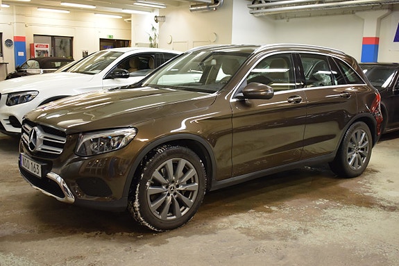 Mercedes-Benz GLC220 d 3 of 5