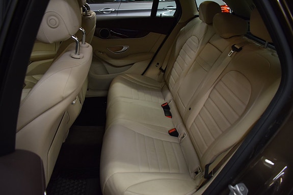 Mercedes-Benz GLC220 d 9 of 14