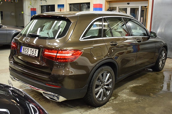 Mercedes-Benz GLC220 d 5 of 5
