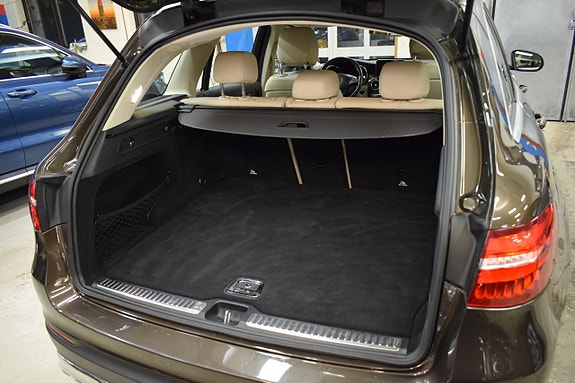 Mercedes-Benz GLC220 d 11 of 14