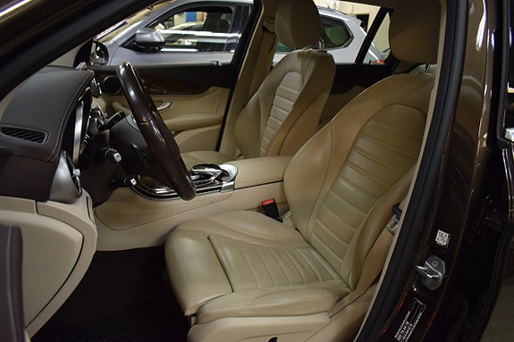 Mercedes-Benz GLC220 d 8 of 14