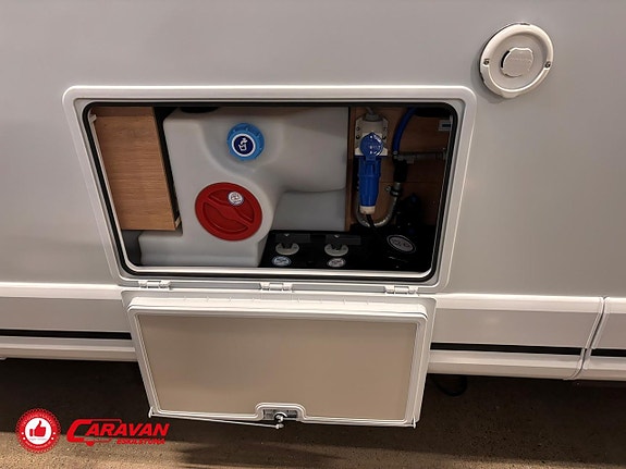Knaus L!VE TI PLATINUM SELECTION 700 MEG 26 of 27