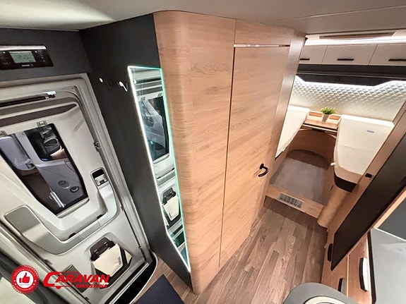 Knaus L!VE TI PLATINUM SELECTION 700 MEG 13 of 27