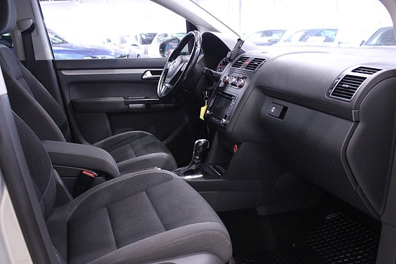 Volkswagen Touran 15 of 26