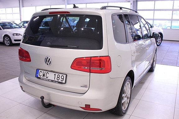 Volkswagen Touran 8 of 26