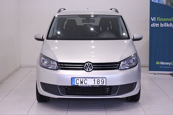 Volkswagen Touran 3 of 5