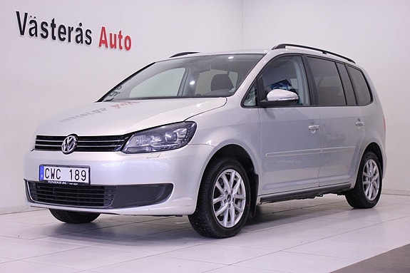Volkswagen Touran 2 of 5