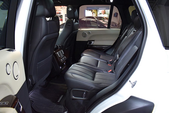 Land Rover Range Rover 25 of 27
