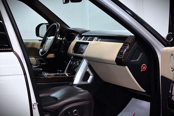Land Rover Range Rover 20 of 27