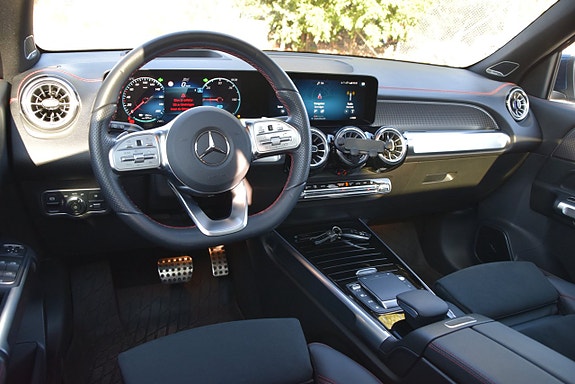 Mercedes-Benz EQB300 7 of 26
