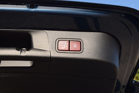 Mercedes-Benz EQB300 23 of 26