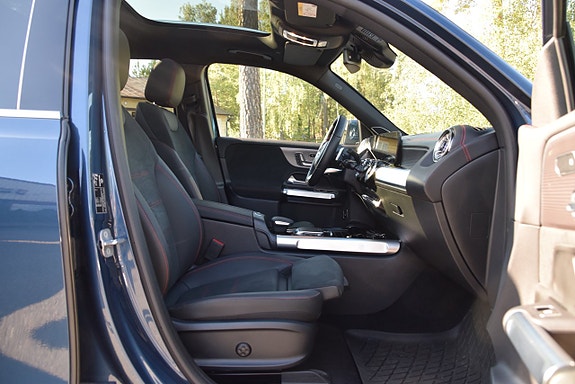 Mercedes-Benz EQB300 9 of 26