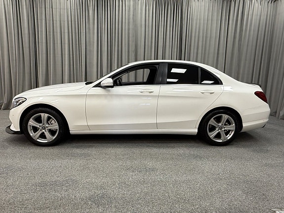 Mercedes-Benz C220 d 2 of 14