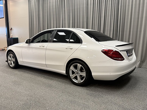 Mercedes-Benz C220 d 3 of 14