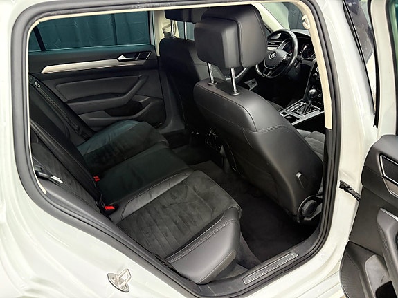 Volkswagen Passat 8 of 14