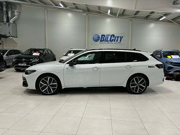 Volkswagen Passat 8 of 20