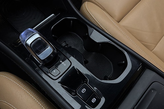 Volvo XC40 23 of 28