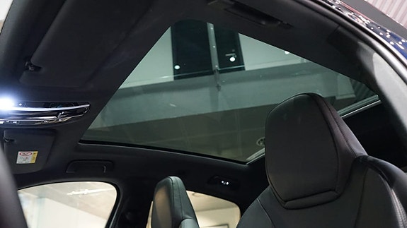 Porsche Cayenne Coupe 9 of 10