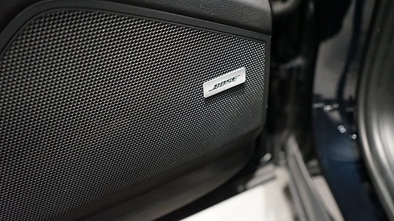 Porsche Cayenne Coupe 10 of 10