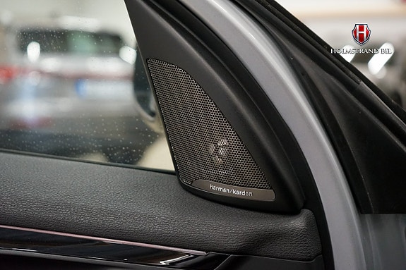 BMW X1 20 of 24