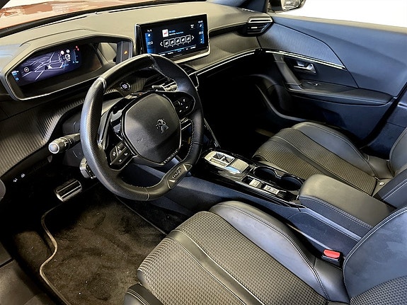 Peugeot 2008 6 of 18