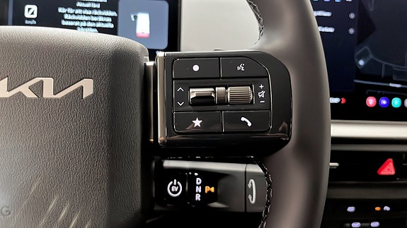Kia PV5 12 of 17