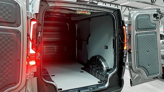 Kia PV5 16 of 17