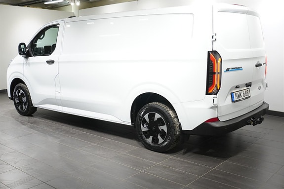 Ford Transit Custom 4 of 5