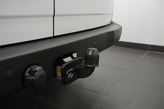 Ford Transit Custom 10 of 12