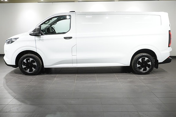 Ford Transit Custom 3 of 5