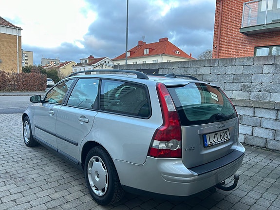 Volvo V50 6 of 22