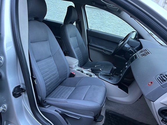 Volvo V50 16 of 22