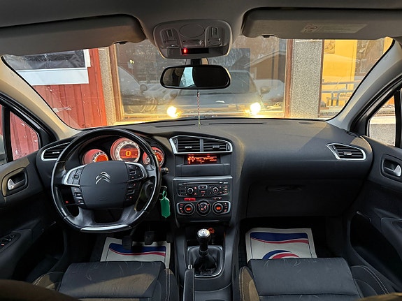 Citroen C4 12 of 17