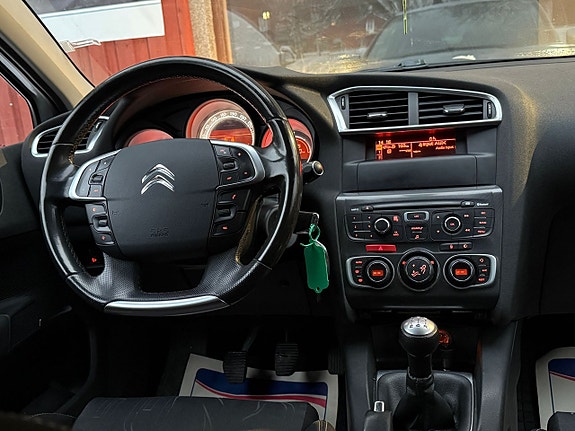 Citroen C4 10 of 17