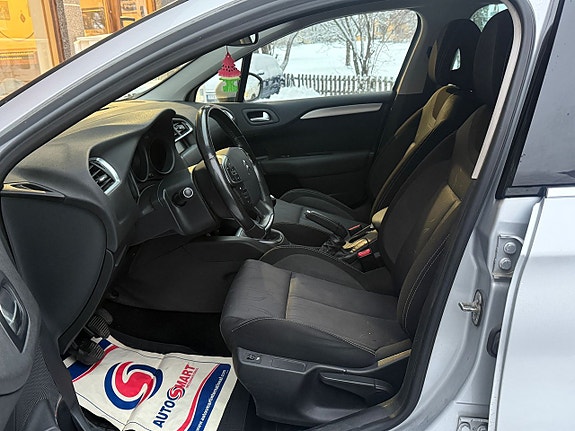 Citroen C4 8 of 17