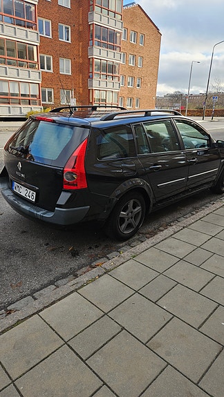 Renault Megane II 3 of 5