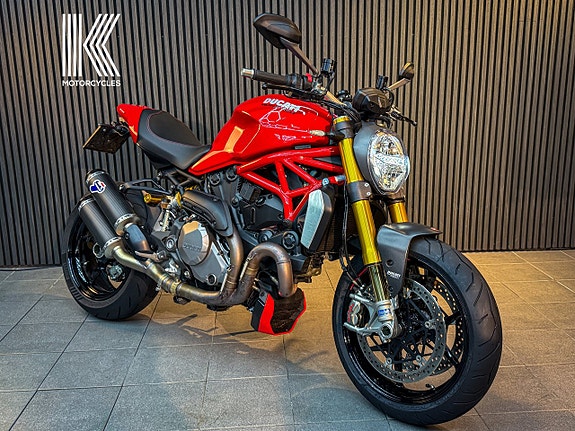 Ducati Monster 1200S